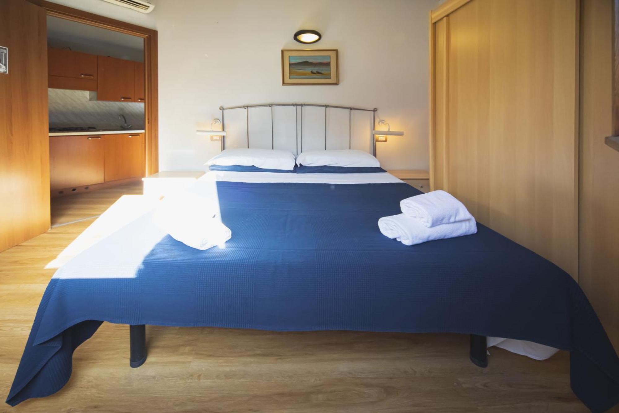 Heliopolis Camping & Village Пинето Екстериор снимка