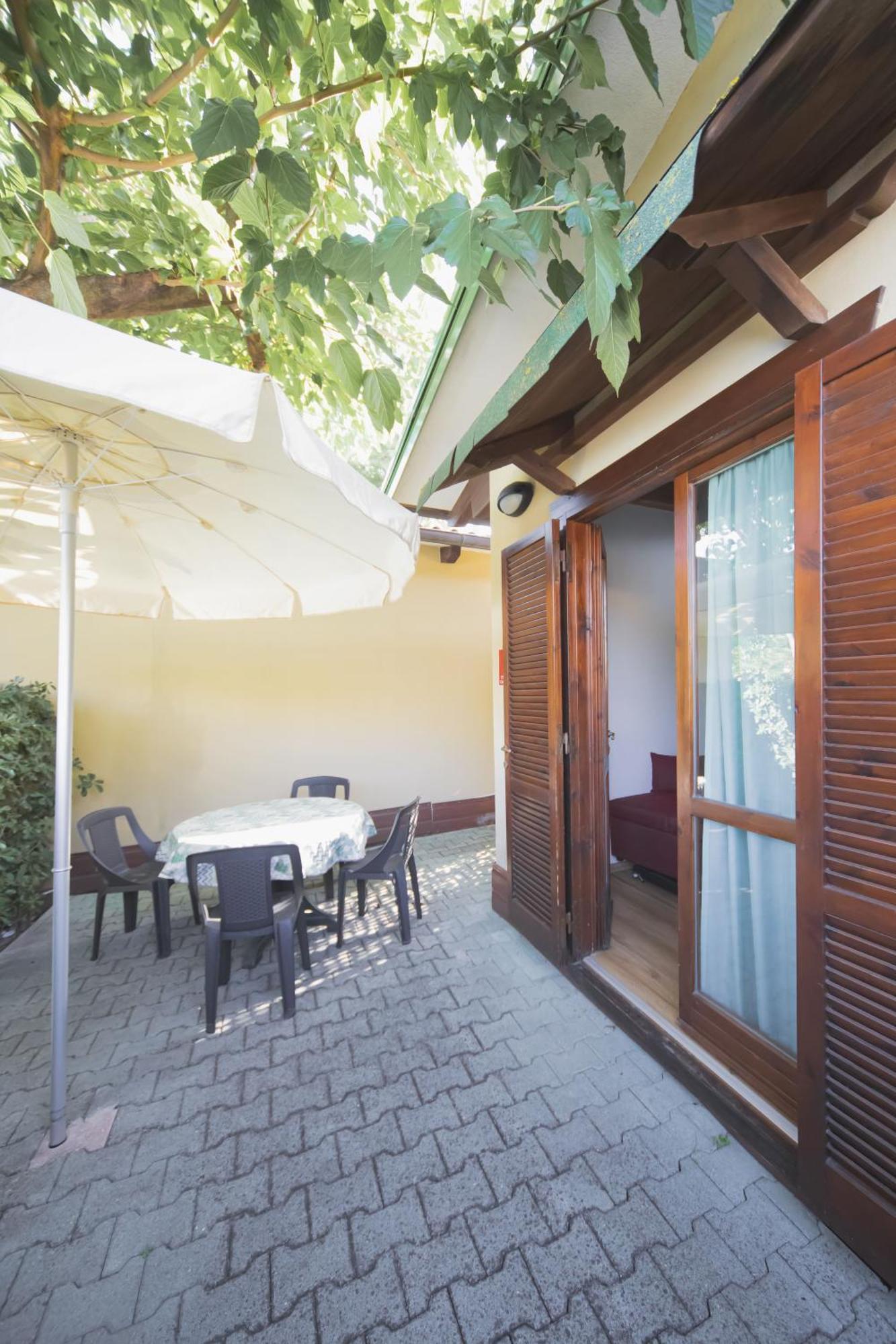 Heliopolis Camping & Village Пинето Екстериор снимка