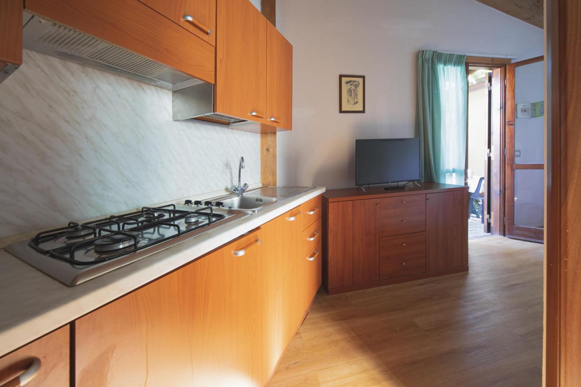 Heliopolis Camping & Village Пинето Екстериор снимка